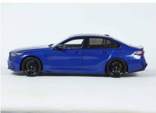 BMW M5 Marina Bay Blue 2025 S1814703 Solido 1:18 Metallmodell
